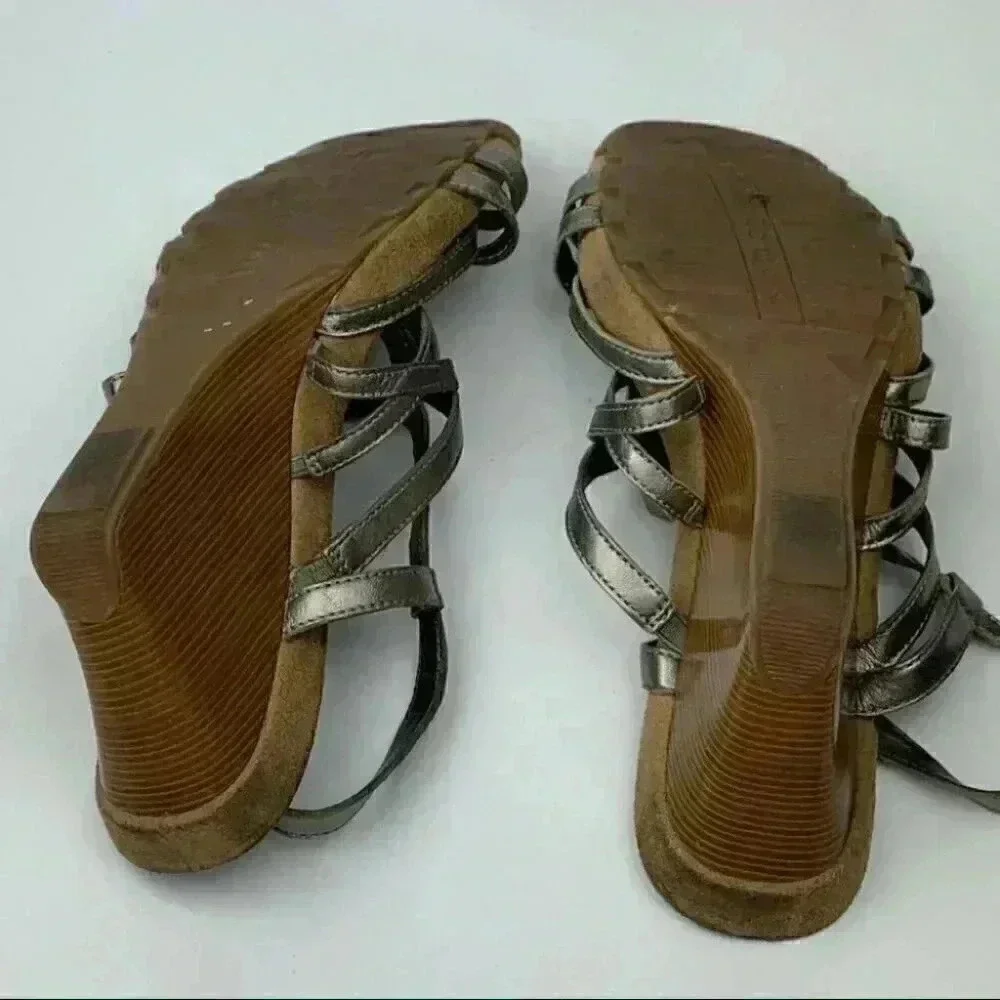 Kenneth Cole reaction sandals sz 8 leather wedges